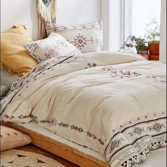 Urban Outfitters Other - ✨URBAN OUTFITTERS✨ 4040 Locust Baez Duvet Cover